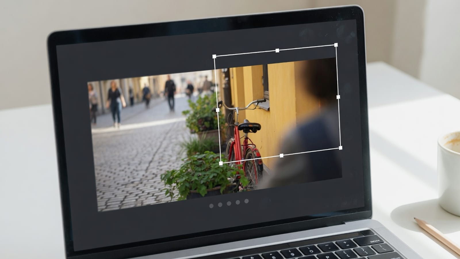 Choosing settings to crop video on this device
