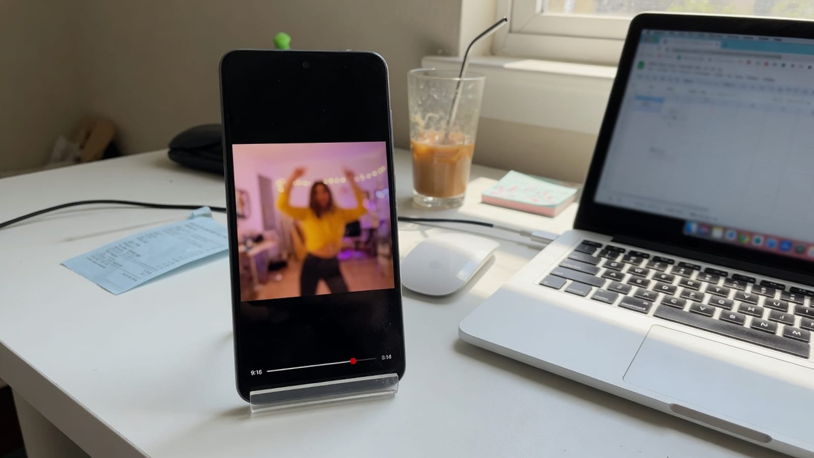 Downloading an MP4 containing the centered crop area after crop video